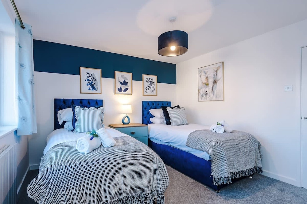 Gorgeous Home in Chester Sleeps 6 With Parking
