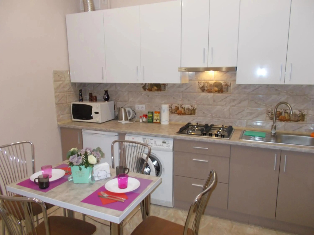 Two-bedroom apartment in 10 min to the Opera Theatre