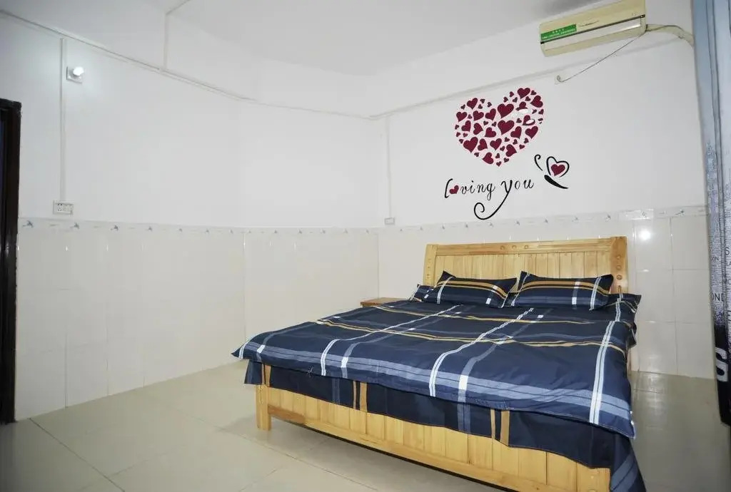 Surfing Youth Hostel