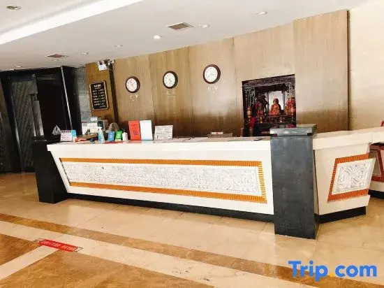 Shishi Xinyuan Business Hotel