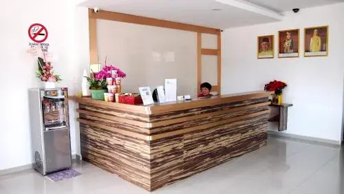 Aloha Hotel