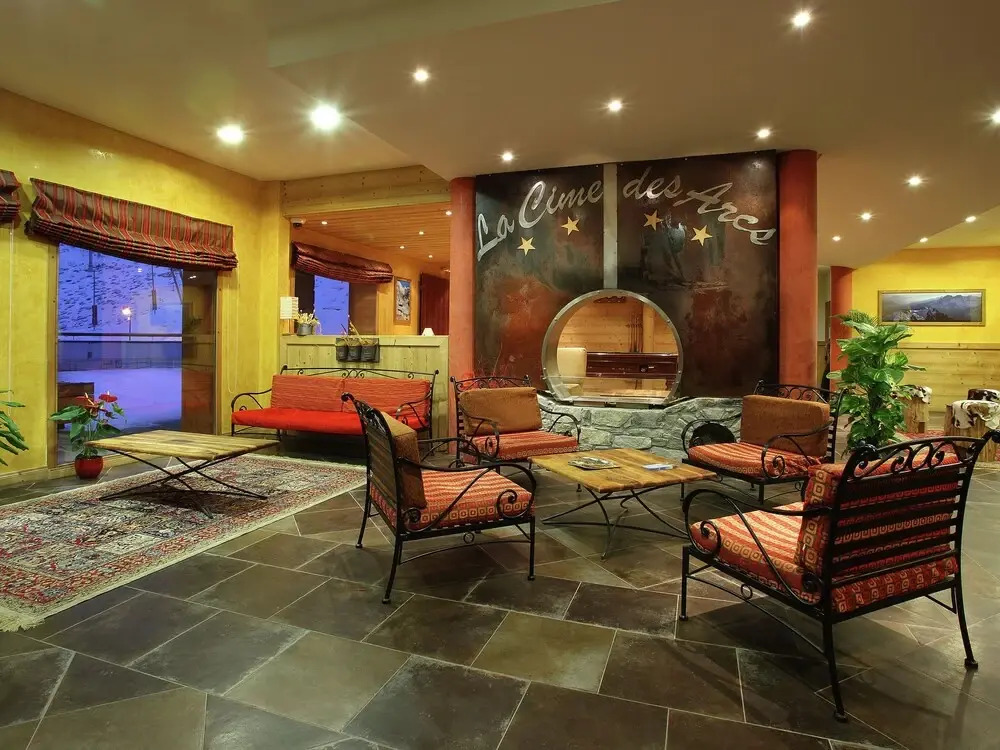 Modern Apartment Located in the Extensive Paradiski ski Area