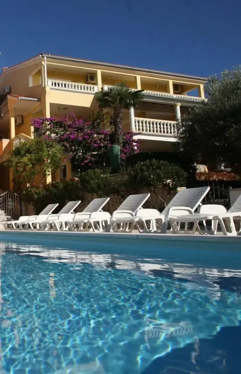 Mladen - Family Friendly & Amazing Location - A2