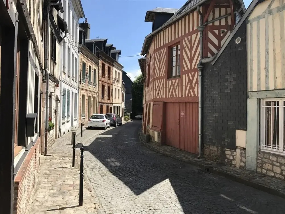 Les Maisons Du Puits