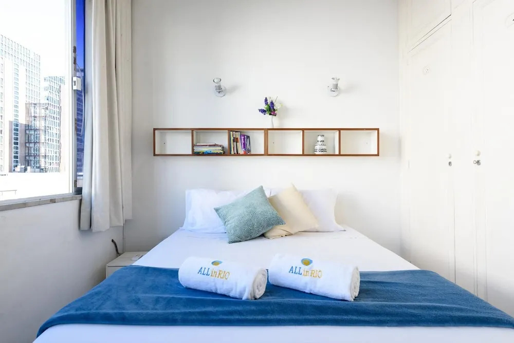 Comfort in Ipanema 2 Blocks From the Beach Vp604