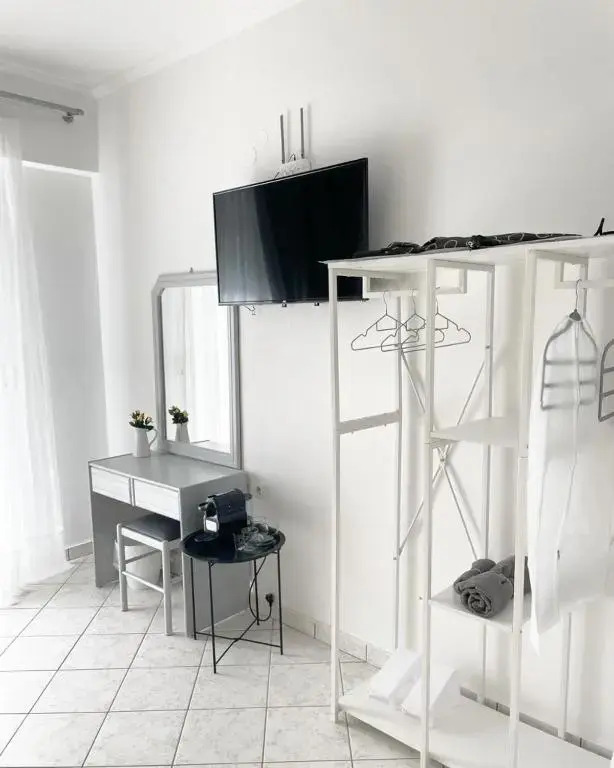 Aleka Kotsi Rooms 2