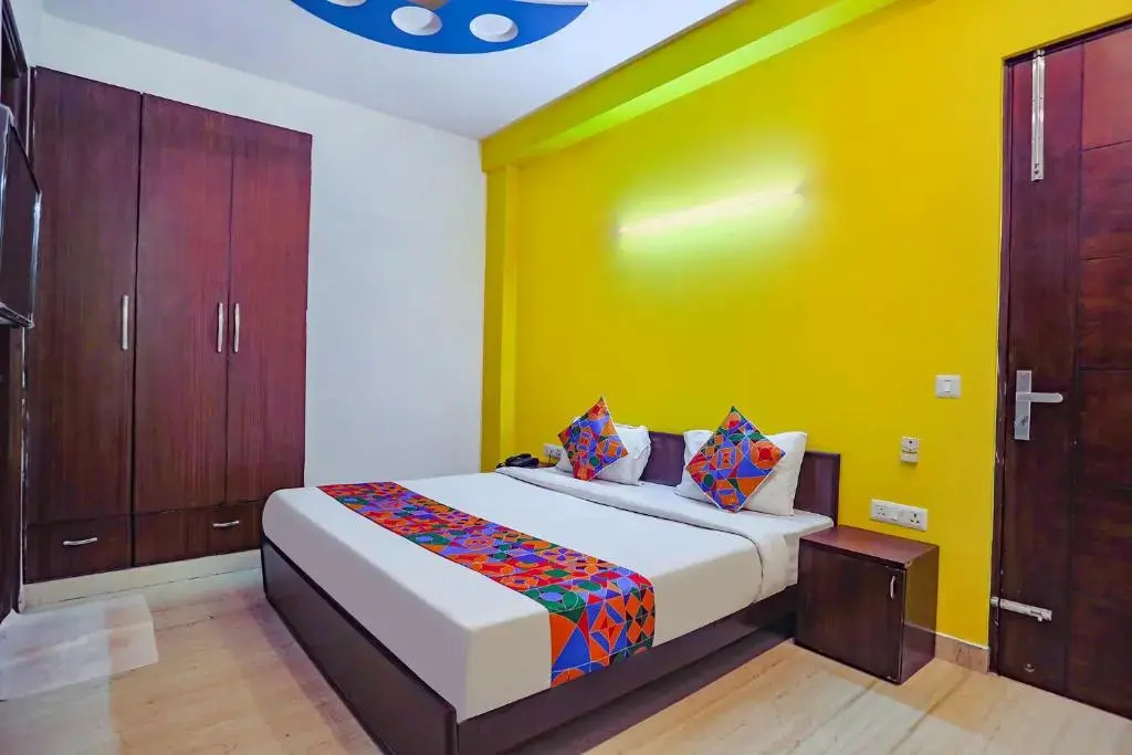Fabexpress Maya Regency