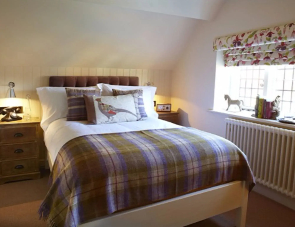 The Plough Inn & Cottages