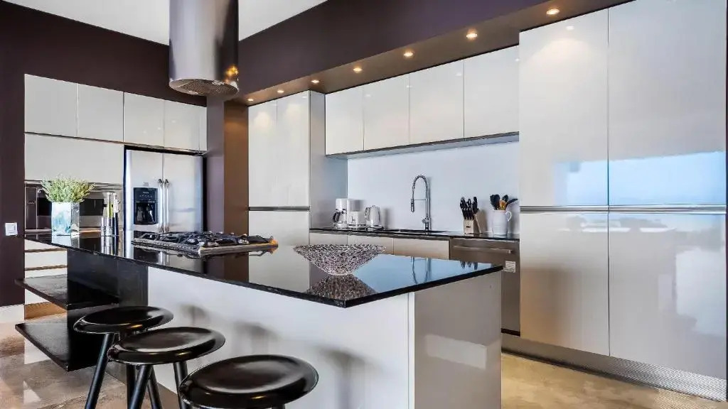 Avalon 401 Sunset Views 3BR NEW ROMANTIC ZONE!