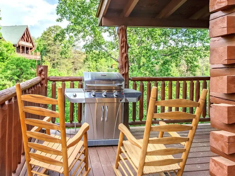 UnFirgettable 2 Bedroom Home with Hot Tub