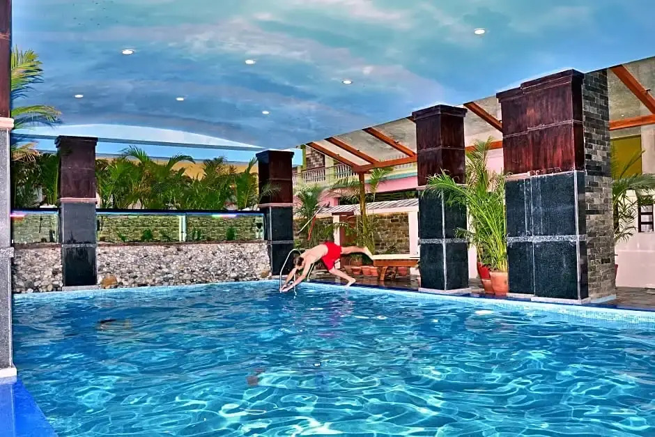 Kuti Resort & Spa
