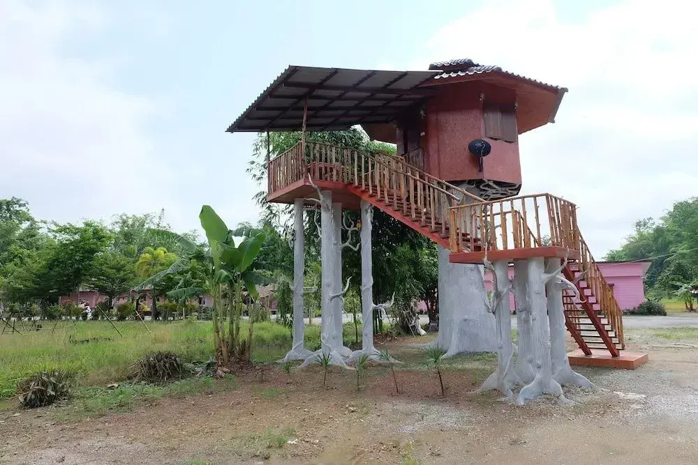Baan Klang Nam Resort