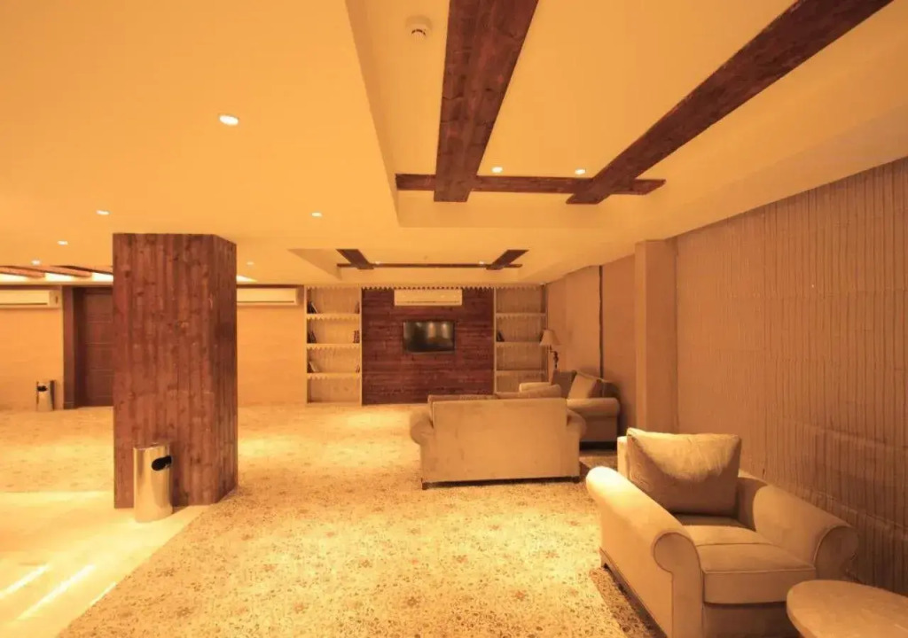 Triple Tree Hotel 2