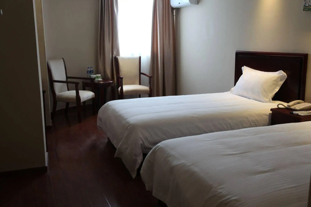 GreenTree Inn Shantou Jinping District Hulu City Yuepu Expressway junction Hotel