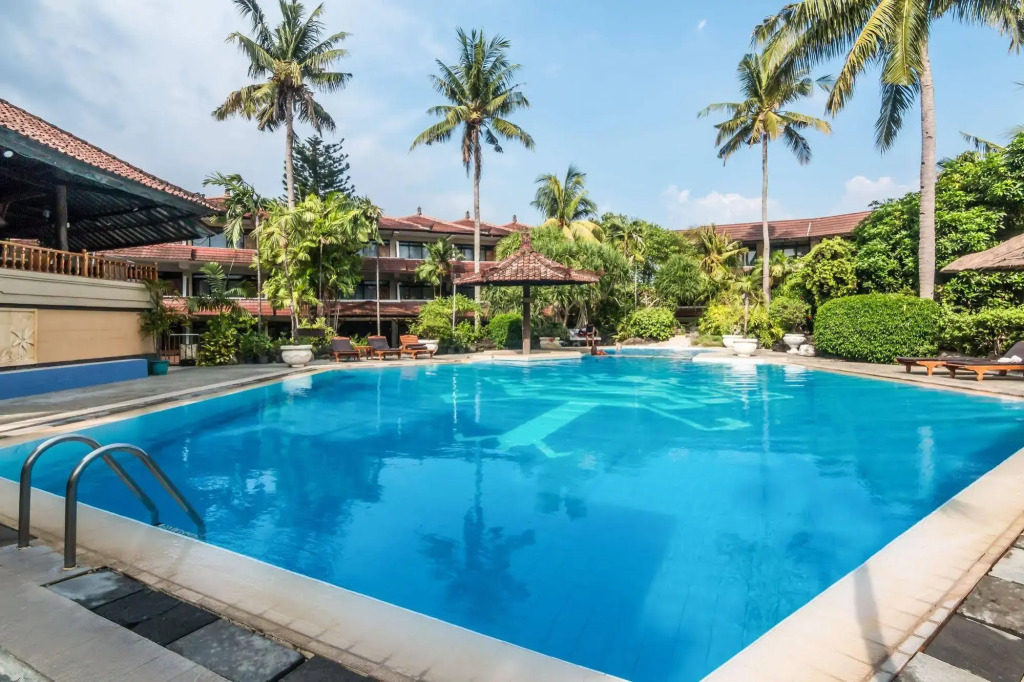 ZEN Rooms Kuta Jenggala Beach