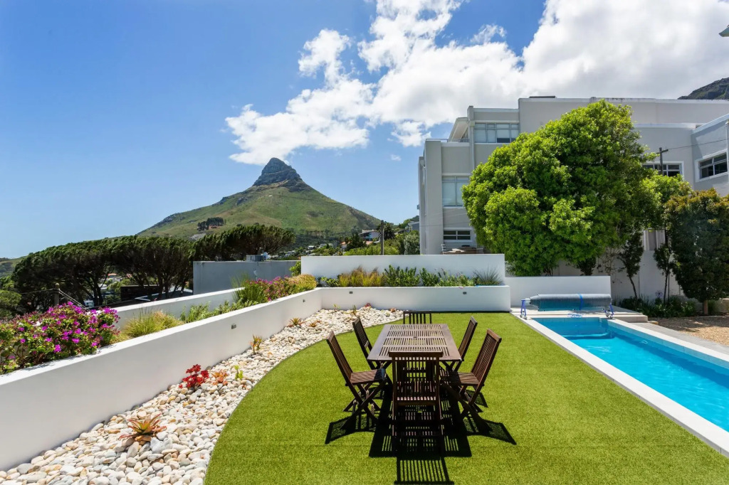 Casa Blanca - Camps Bay