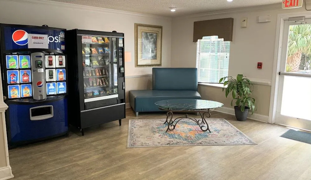 InTown Suites Extended Stay Fort Myers FL