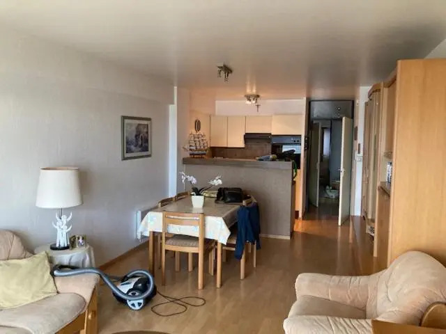 Ruim appartement met zeezicht in Westende