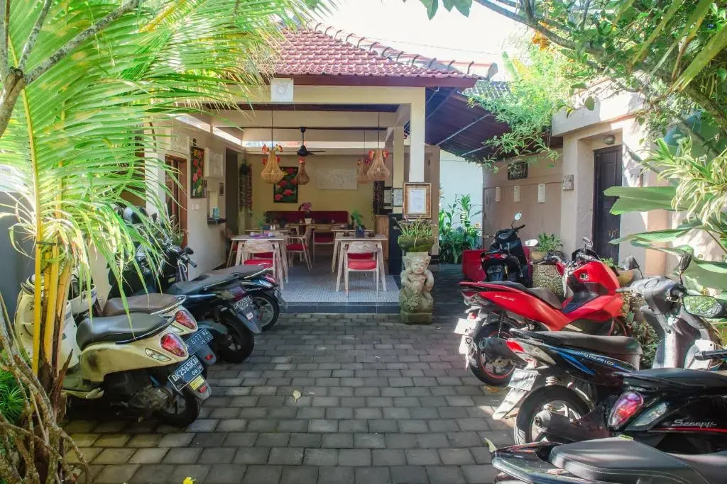 Ratna Villa 4