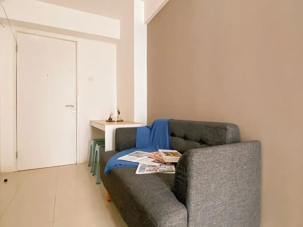 Comfy Warm Tone 1Br At Apartment Bassura City