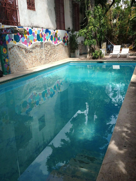 Art Apart Hostel