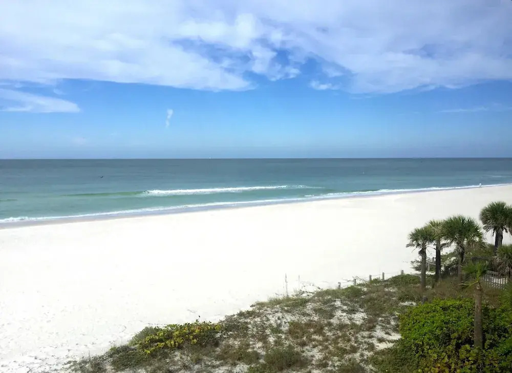 Direct Beach Front Apartment 3