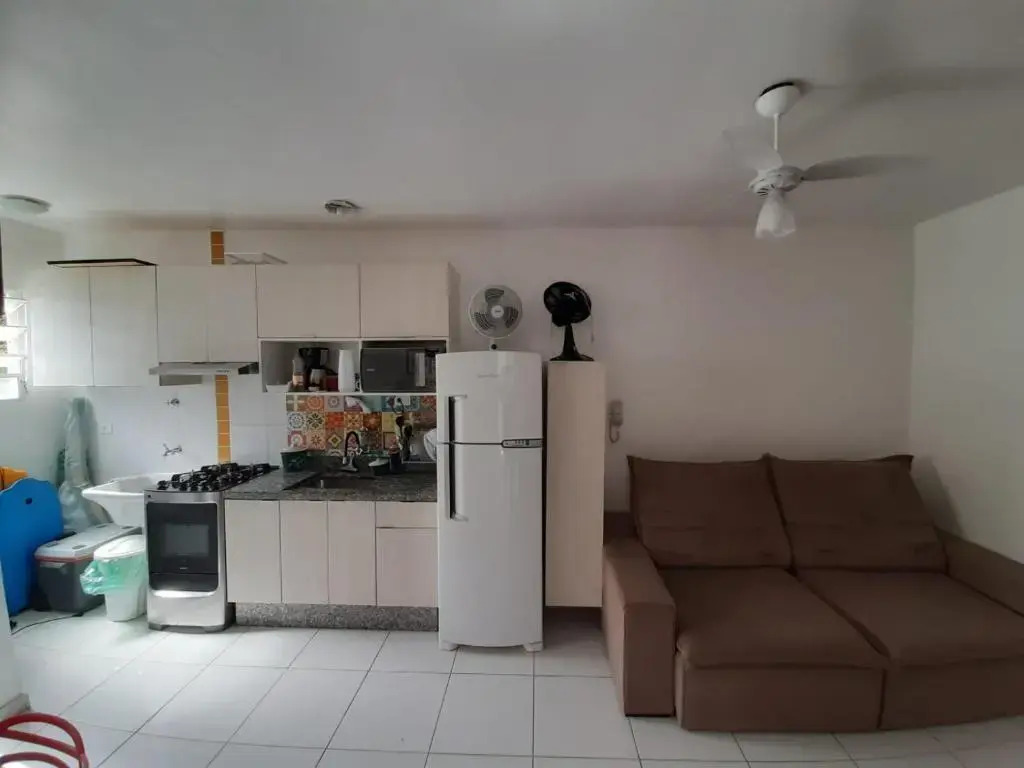 APTO PERTINHO DA PRAIA - Lindo e Equipado! Internet 400mb e 3 Tvs - Completo!