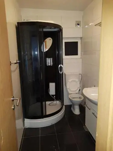 Apartman 4 kilometar to city centar