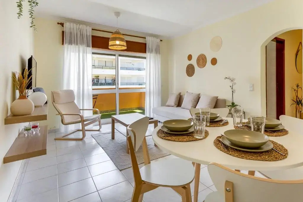 1BR Infante Flat in Quarteira by LovelyStay
