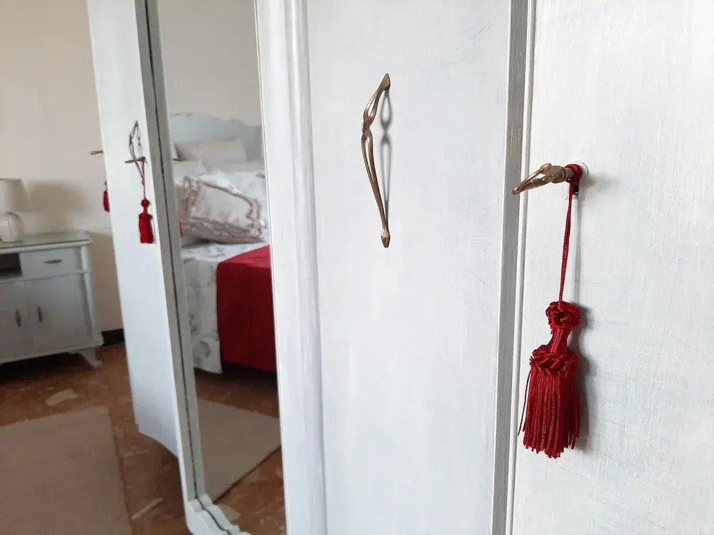 Aliki Houses
