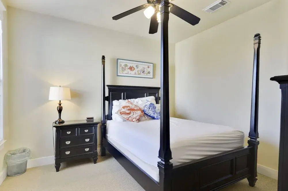 Beach Blast 3 Br home by RedAwning