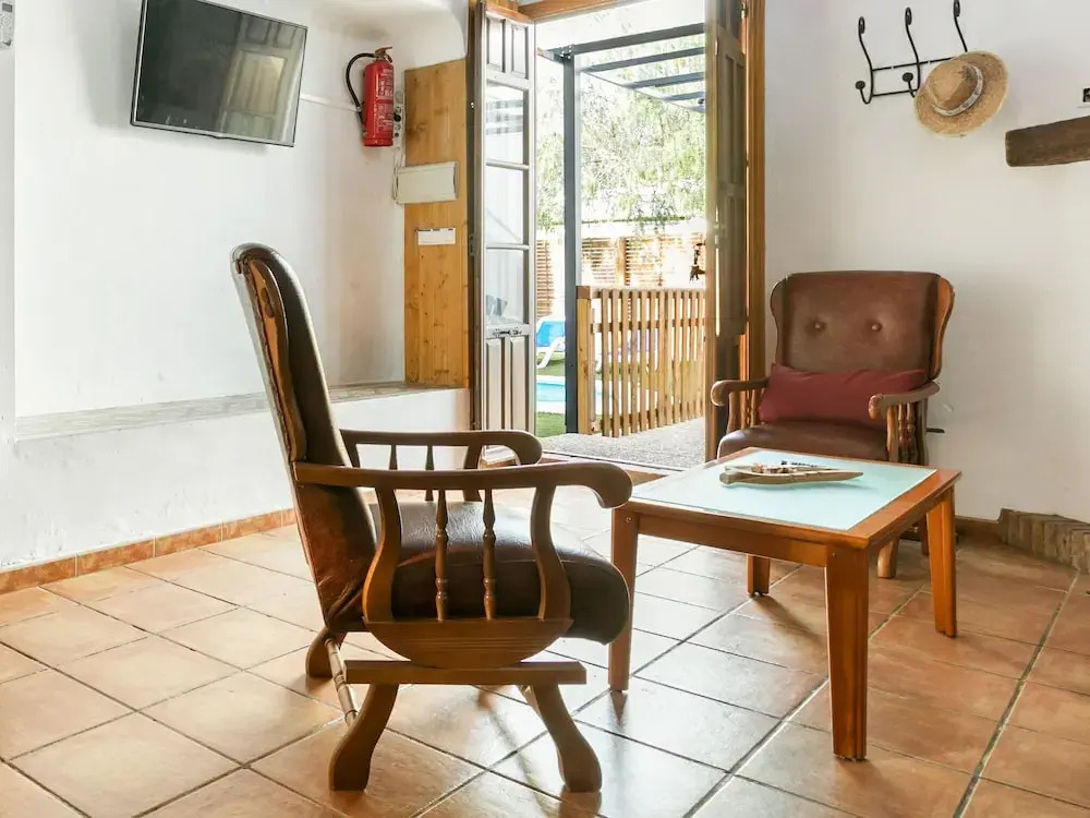 Luxurious Villa in Fuente de Piedra With Swimming Pool