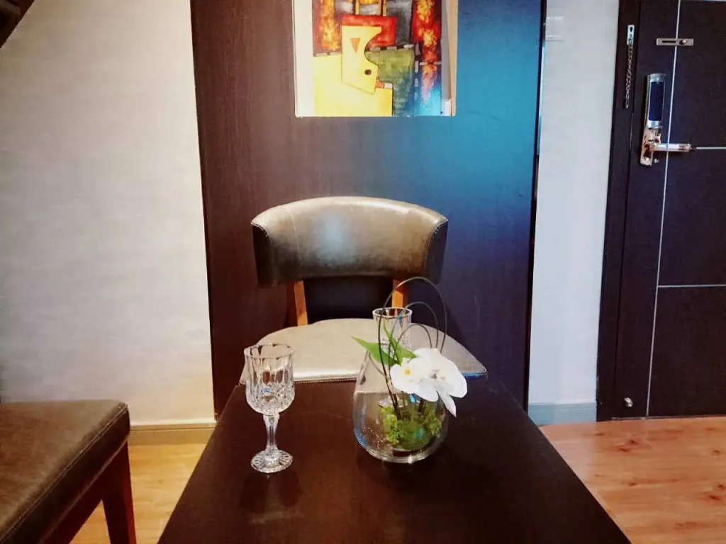 Reed Apartment