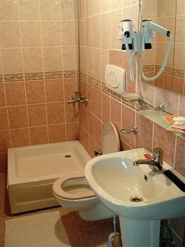 Vica Guest House