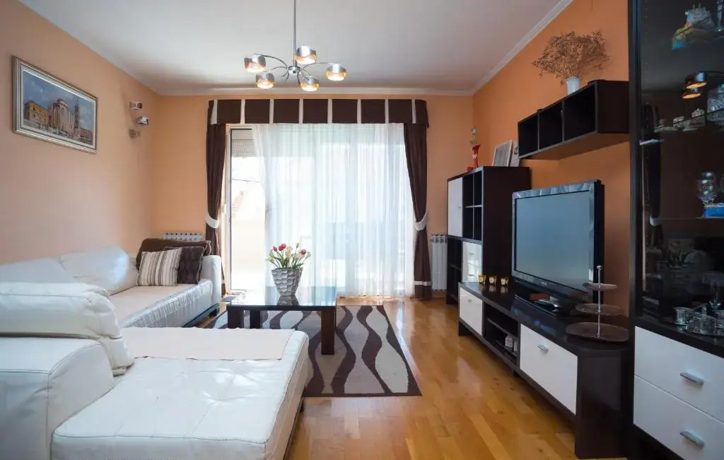 Apartments with parking space Zadar - 18809
