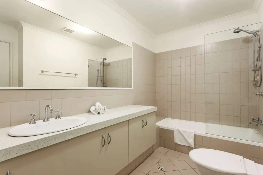 Best Western Northbridge Apartments