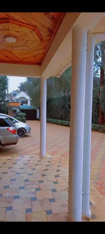 Kathys Place in Runda