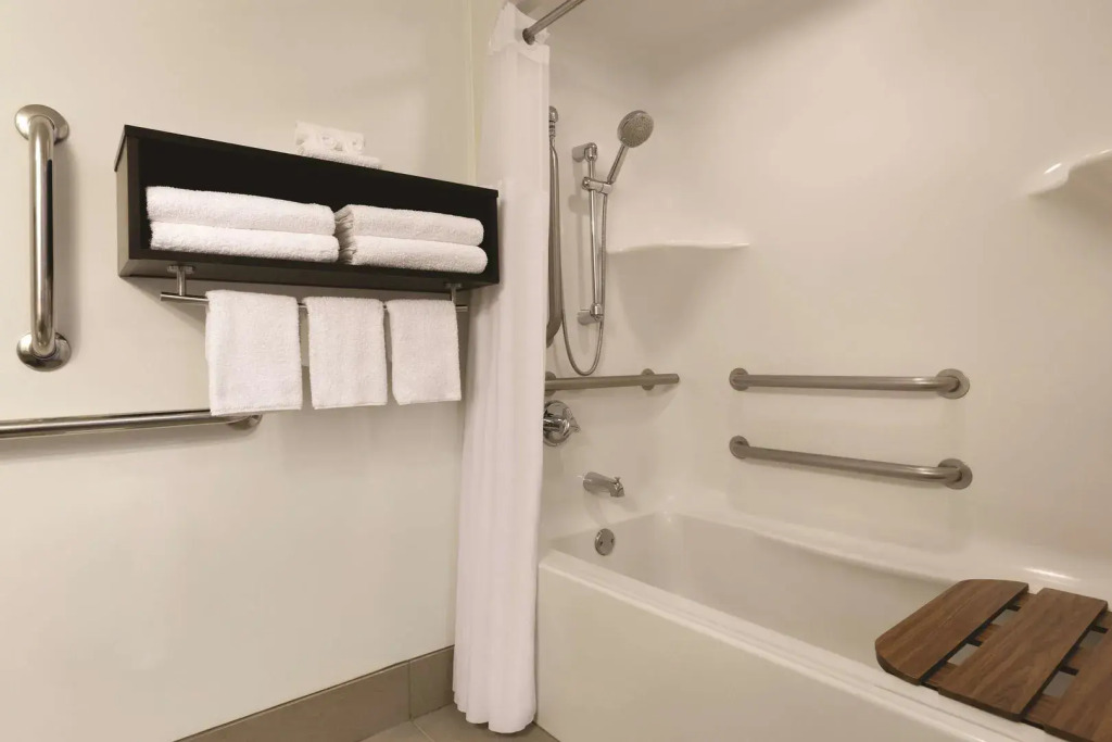 Country Inn & Suites by Radisson, Brooklyn Park - Brooklyn Center, MN