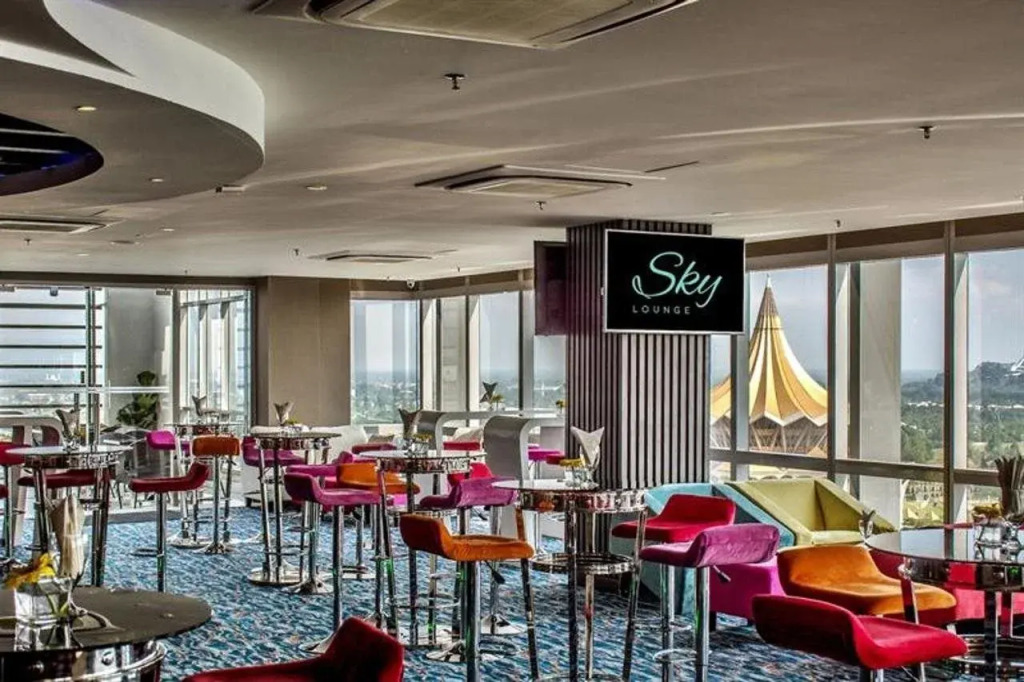 Astana Wing - Riverside Majestic Hotel