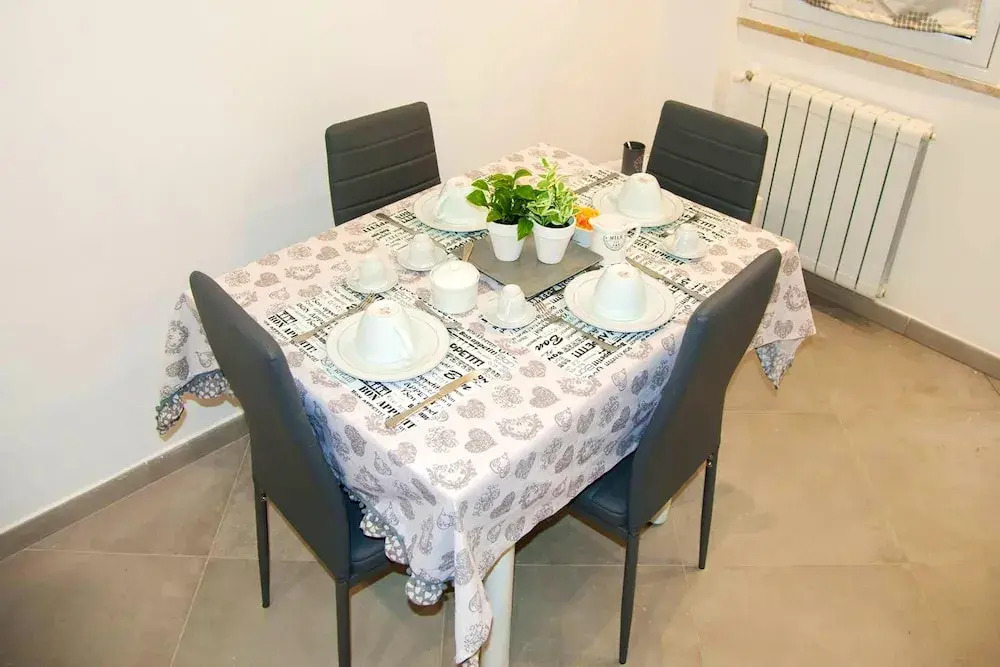 Apartment With one Bedroom in Palermo, With Furnished Terrace and Wifi - 300 m From the Beach