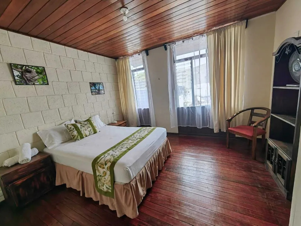 Hotel Casa Tago