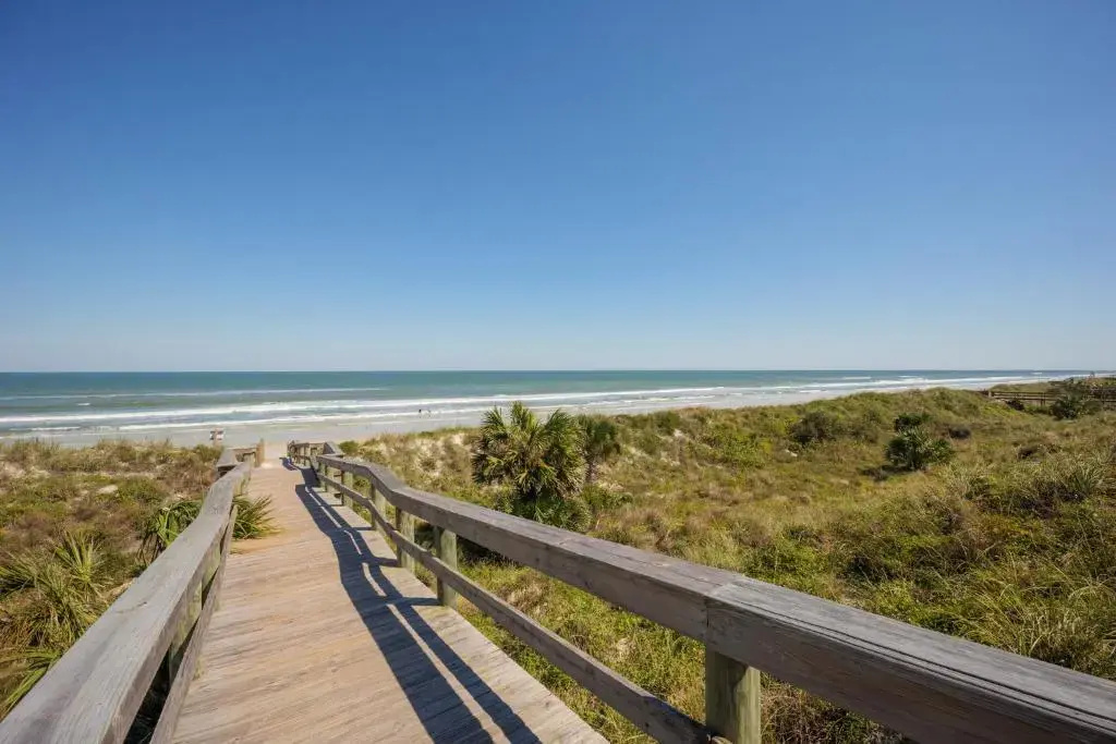 Windjammer 206, 3 Bedrooms, Sleeps 8, Ocean Front, 2nd Floor, Elevator