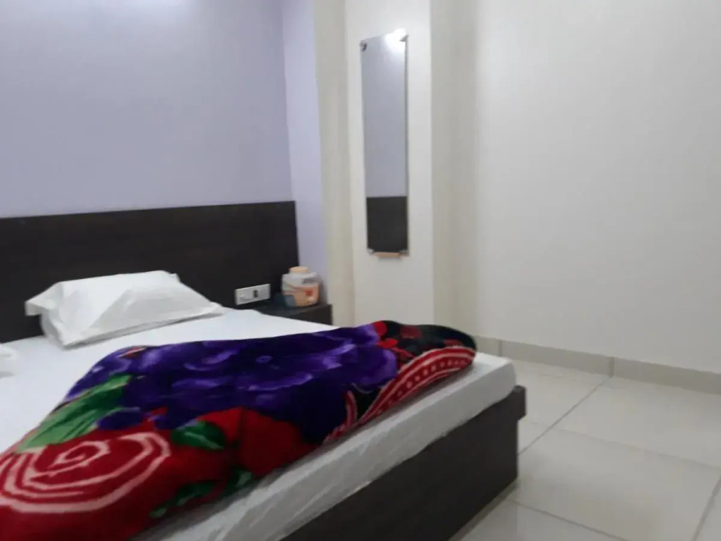 Hotel Chouhan Paradise