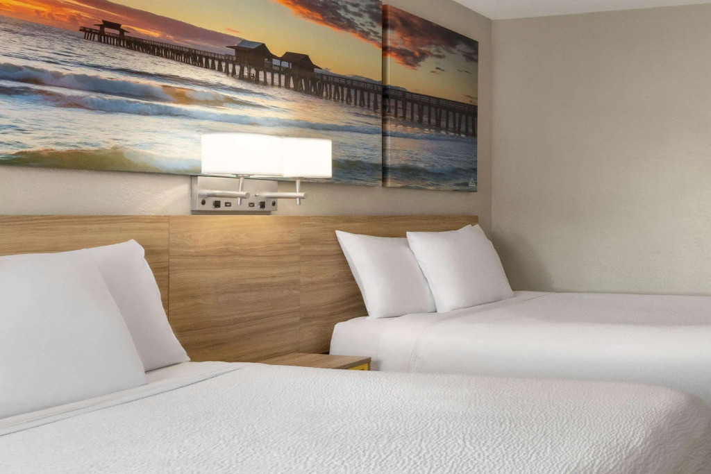 Days Inn by Wyndham Cocoa Beach Port Canaveral