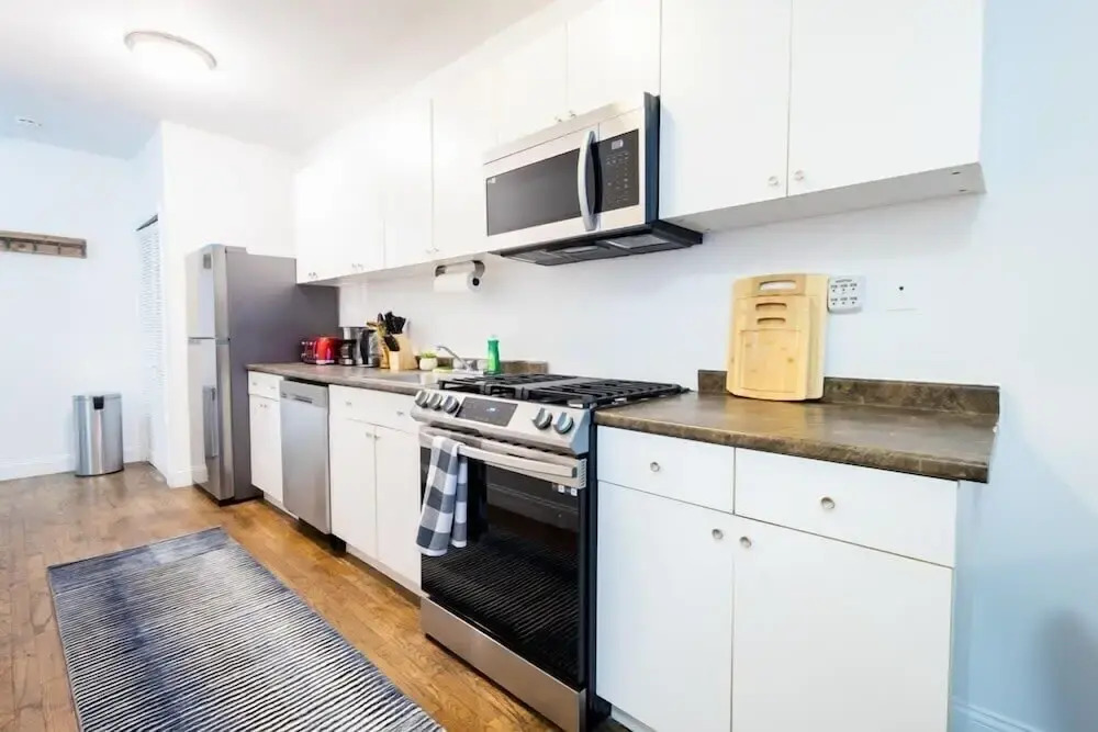 1435 UES Apartment