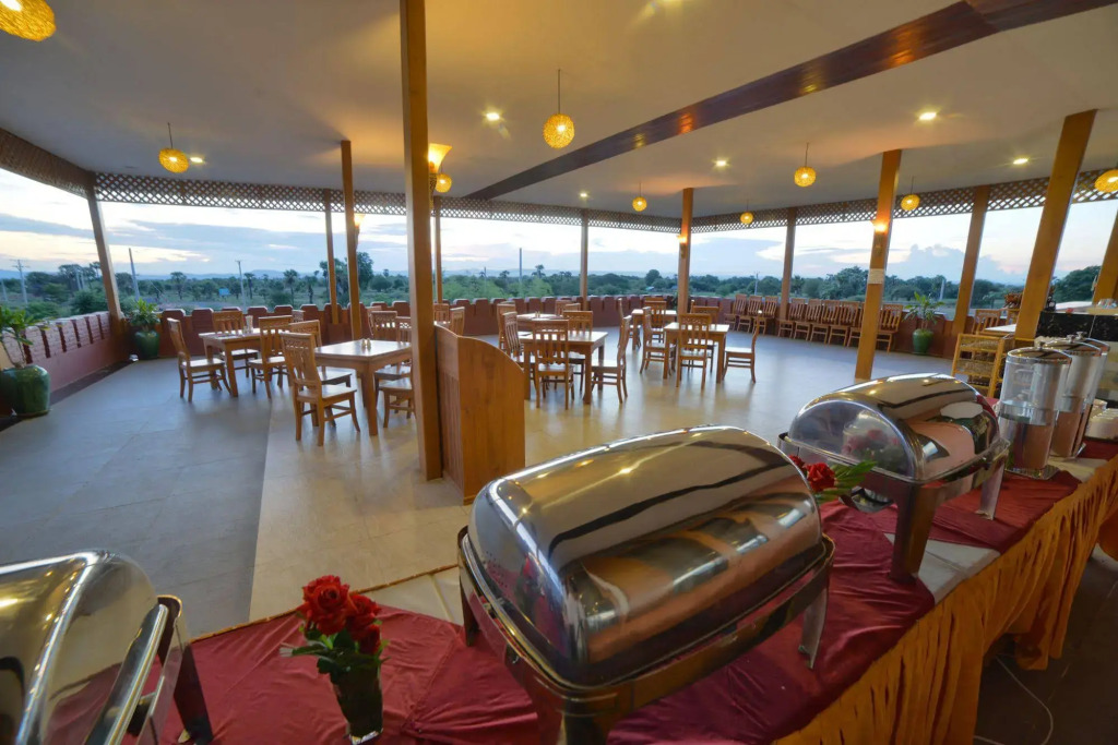 Bagan Emerald Hotel