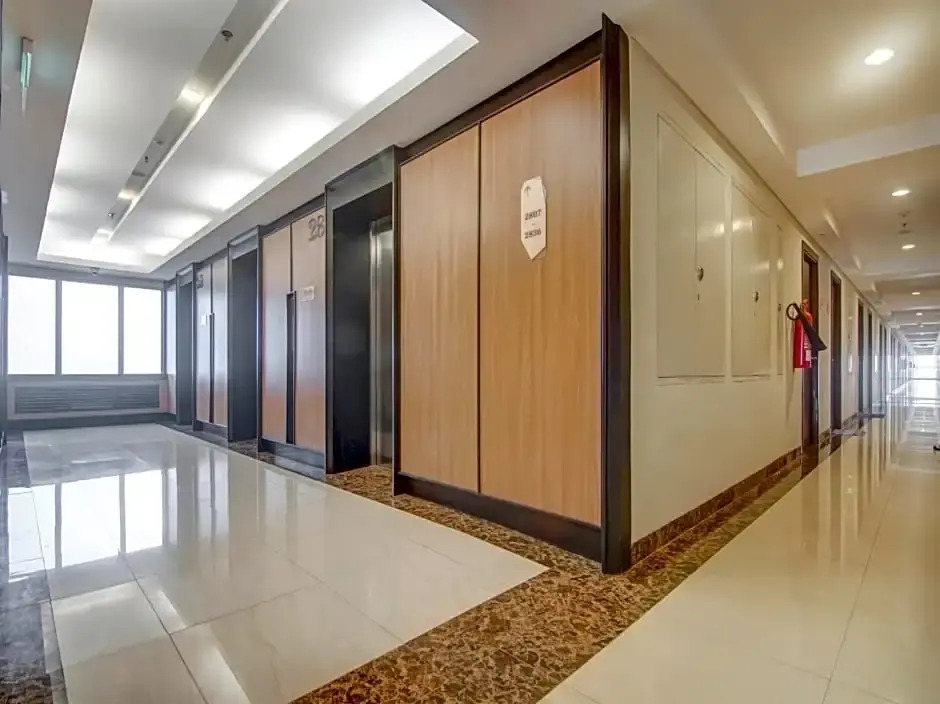 OYO 90198 Nature's Rooms Springwood