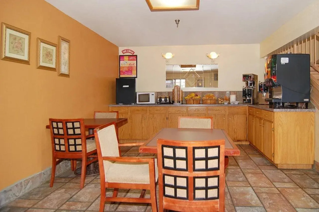 A Victory Inn Tolleson