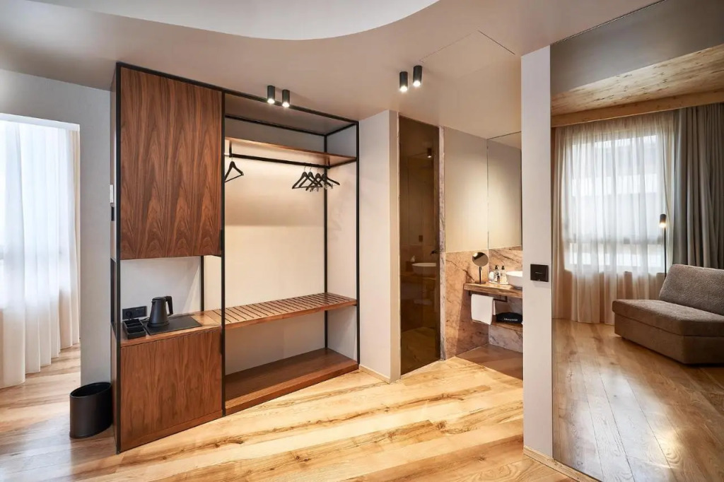 The Log Porto Hotel by Piamonte Hotels