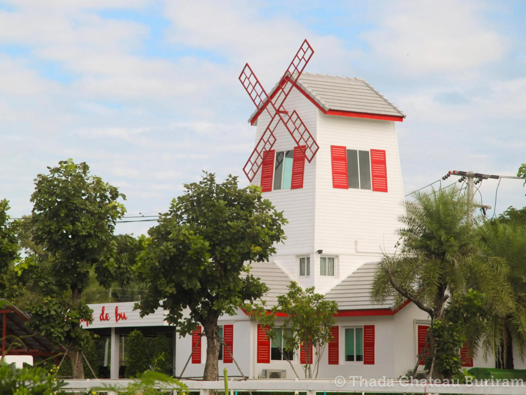 Thada Chateau Hotel